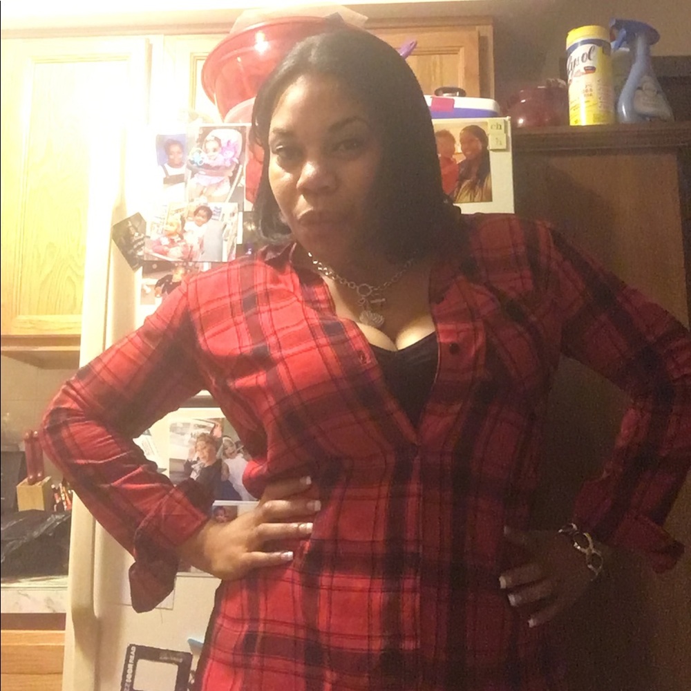 Meet your Posher, Nella